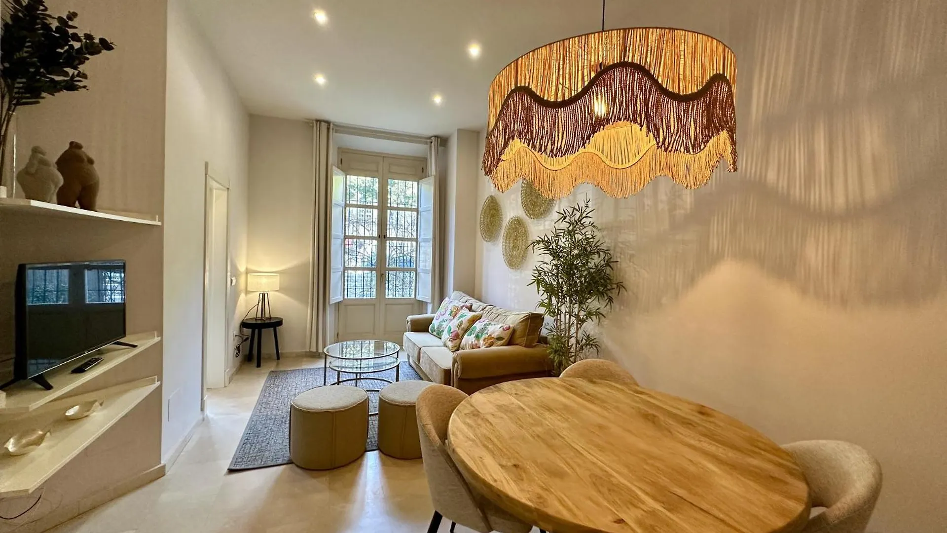 Apartamento Urbe10 Pries Garden Málaga