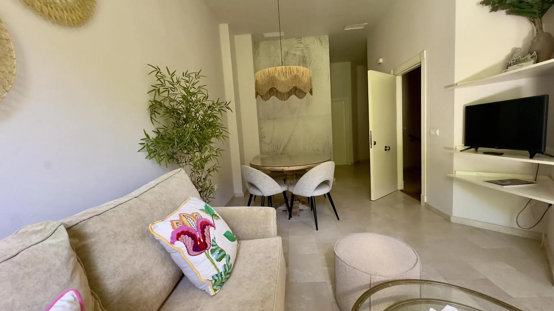Apartamento Urbe10 Pries Garden Málaga 0*,