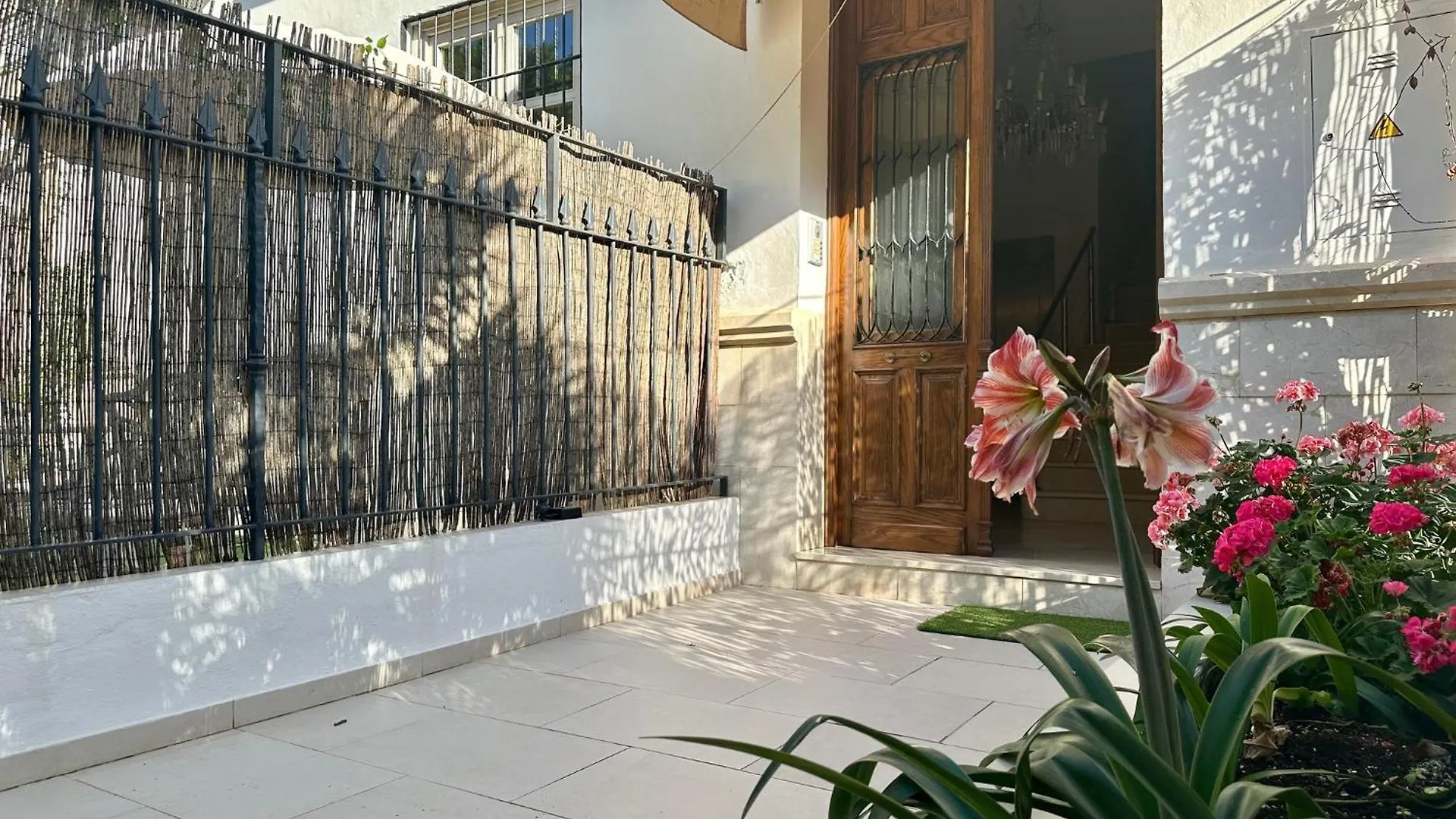 Urbe10 Pries Garden Apartment Malaga 0*,  Spain